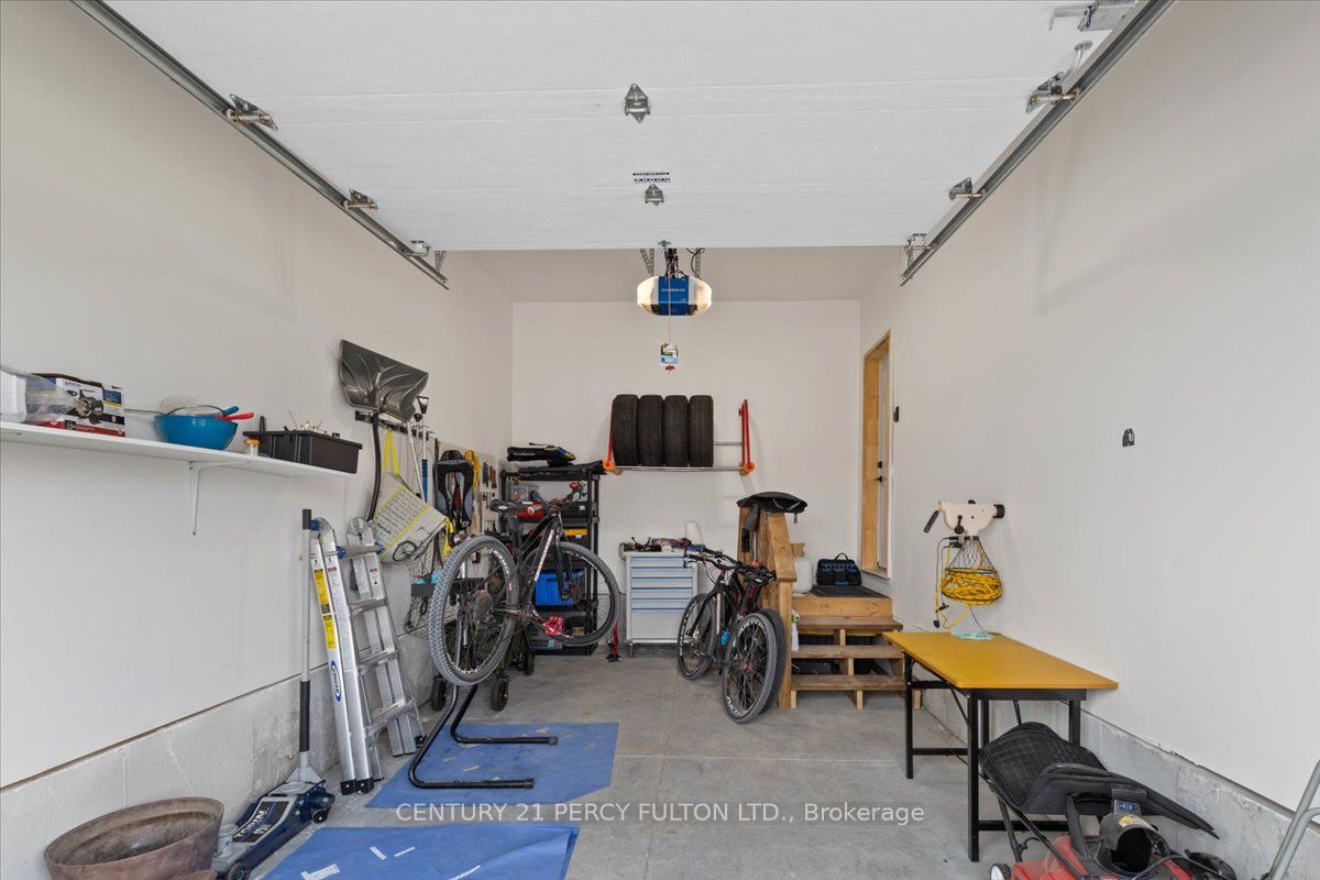 16 Dayton Court Property Photo 27