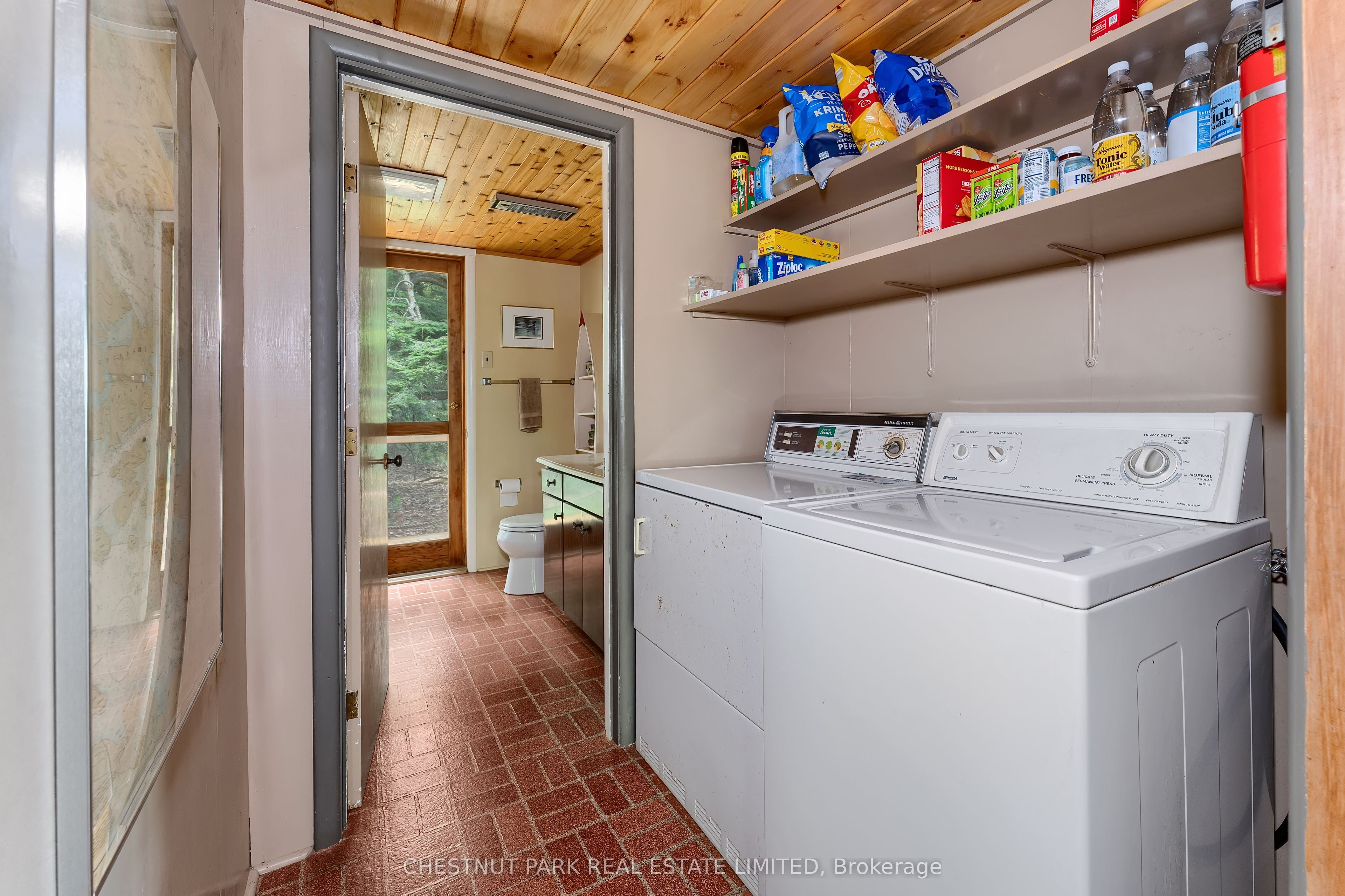 92 Prince Regent Island Property Photo 14