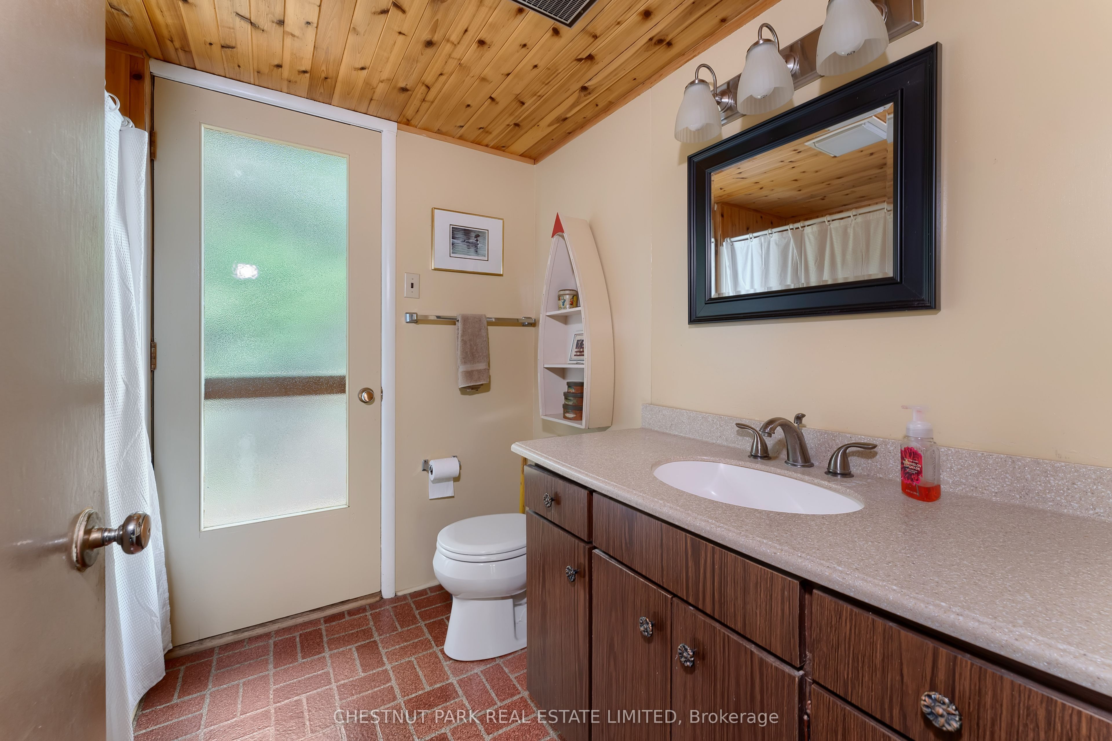 92 Prince Regent Island Property Photo 15