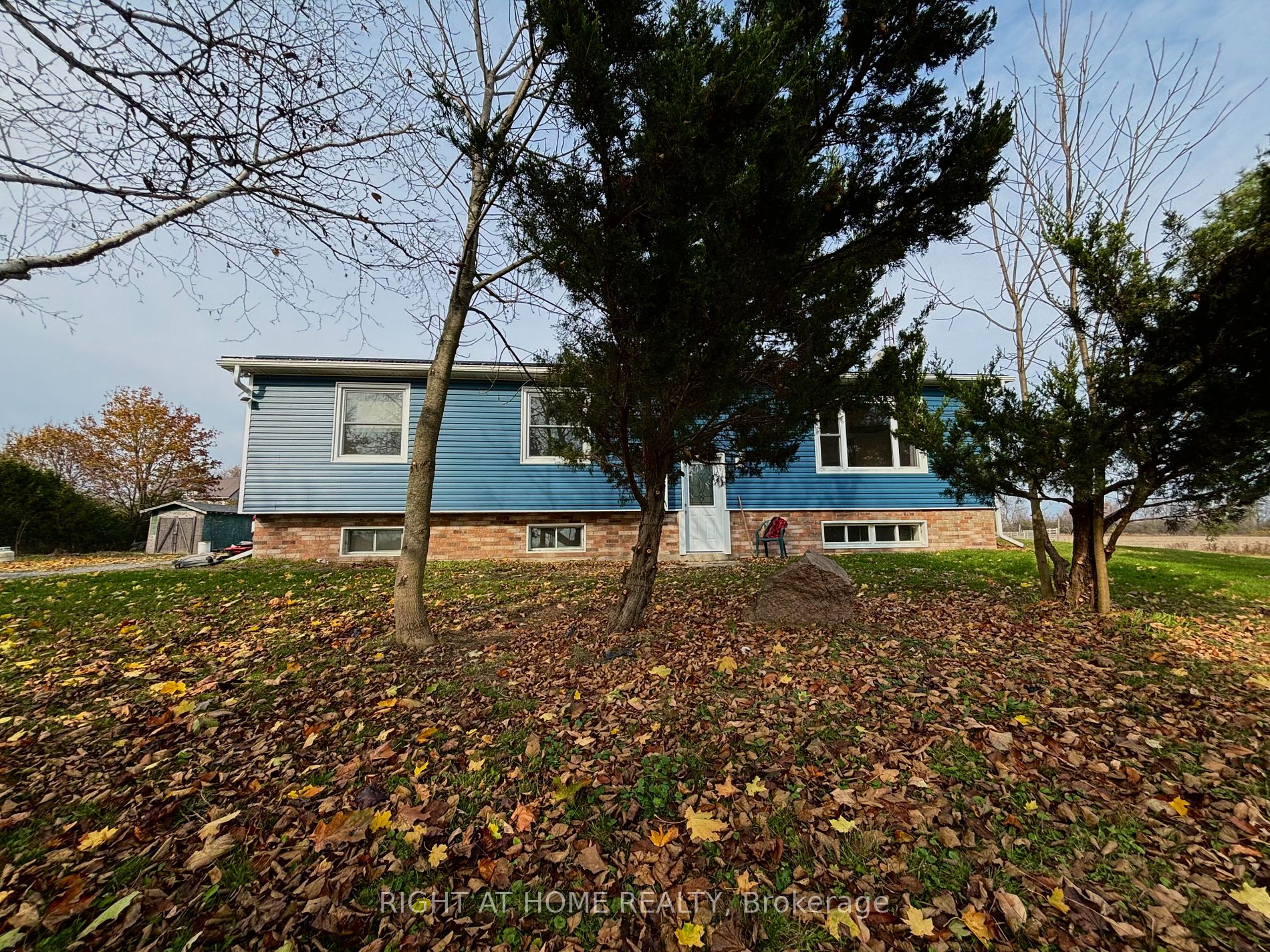 1141 Lorneville Rd Property Photo