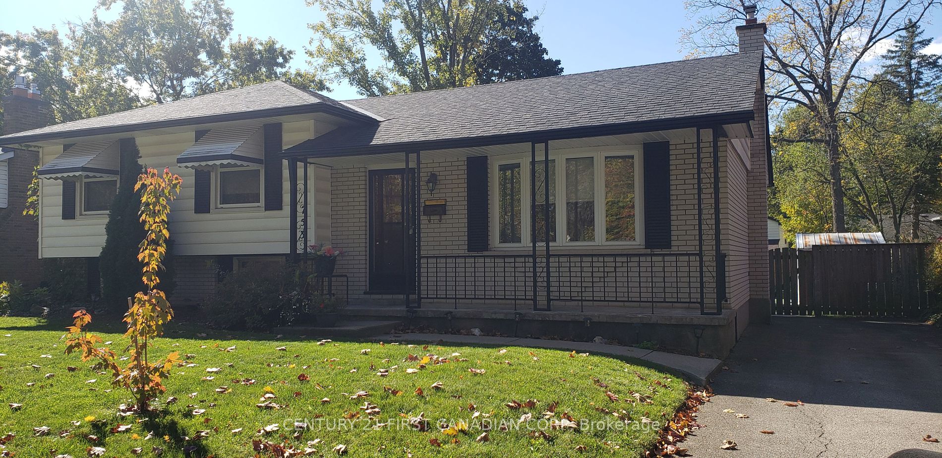 753 Notre Dame Dr Property Photo