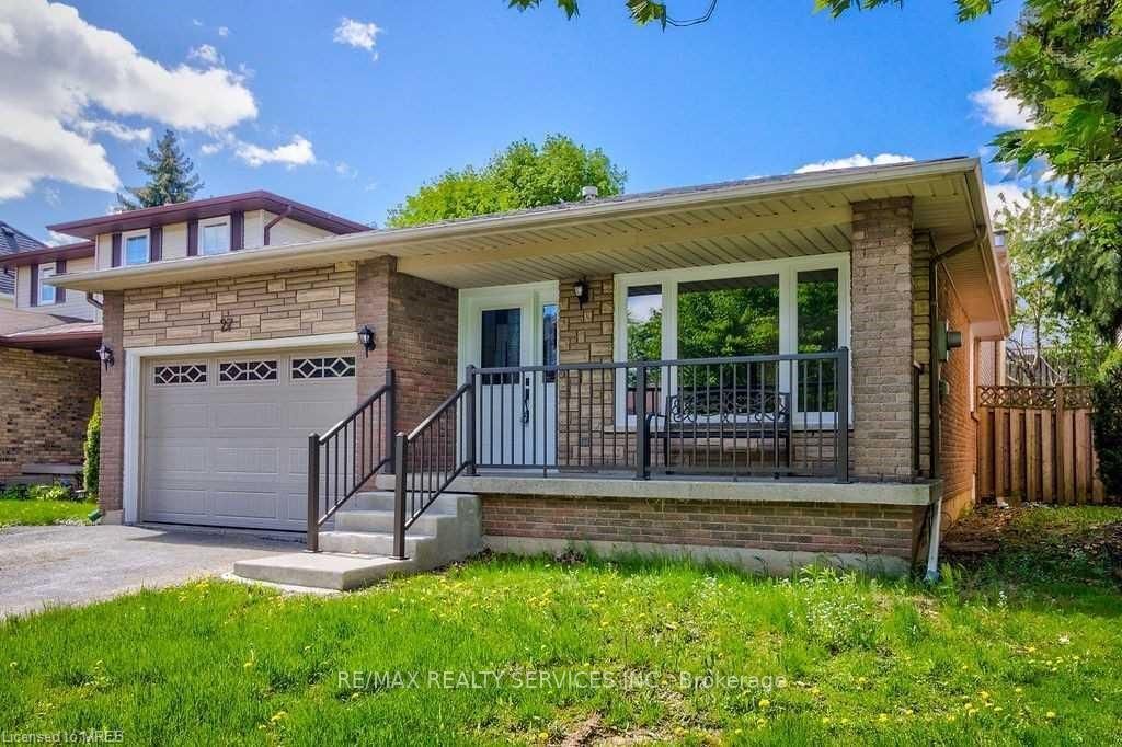 27 Novoco Dr Property Photo