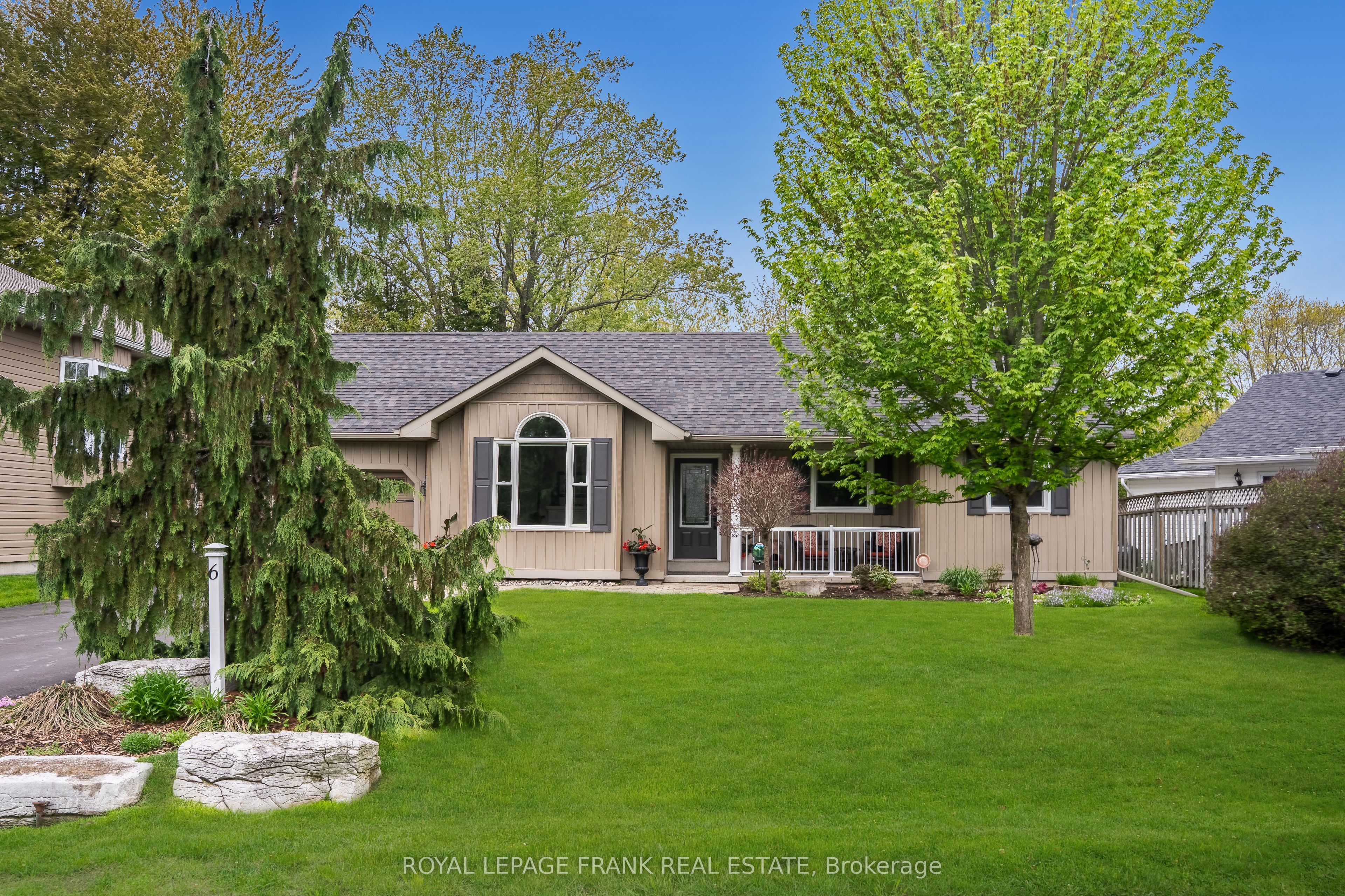 6 Ellard Court Property Photo 2