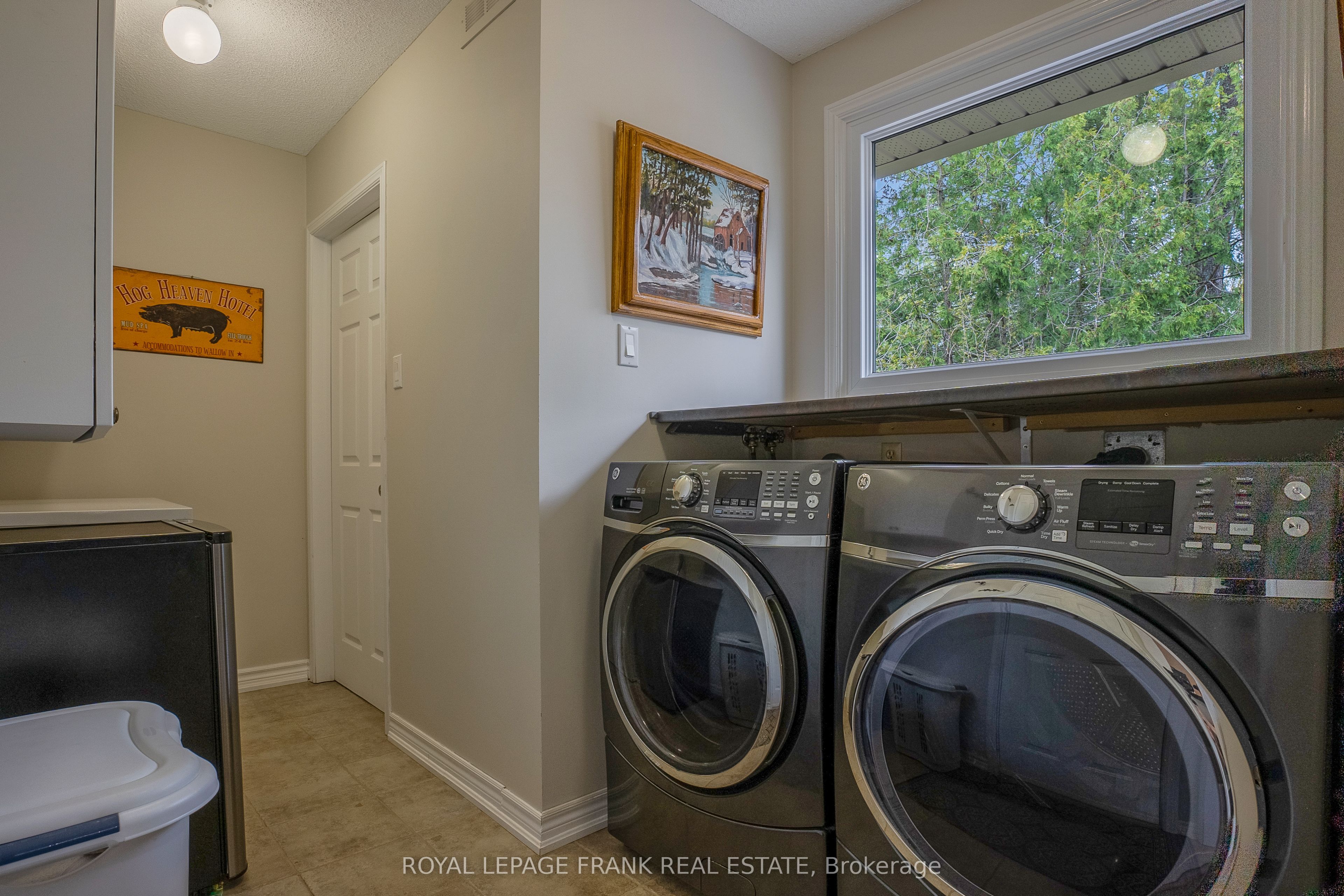 6 Ellard Court Property Photo 9