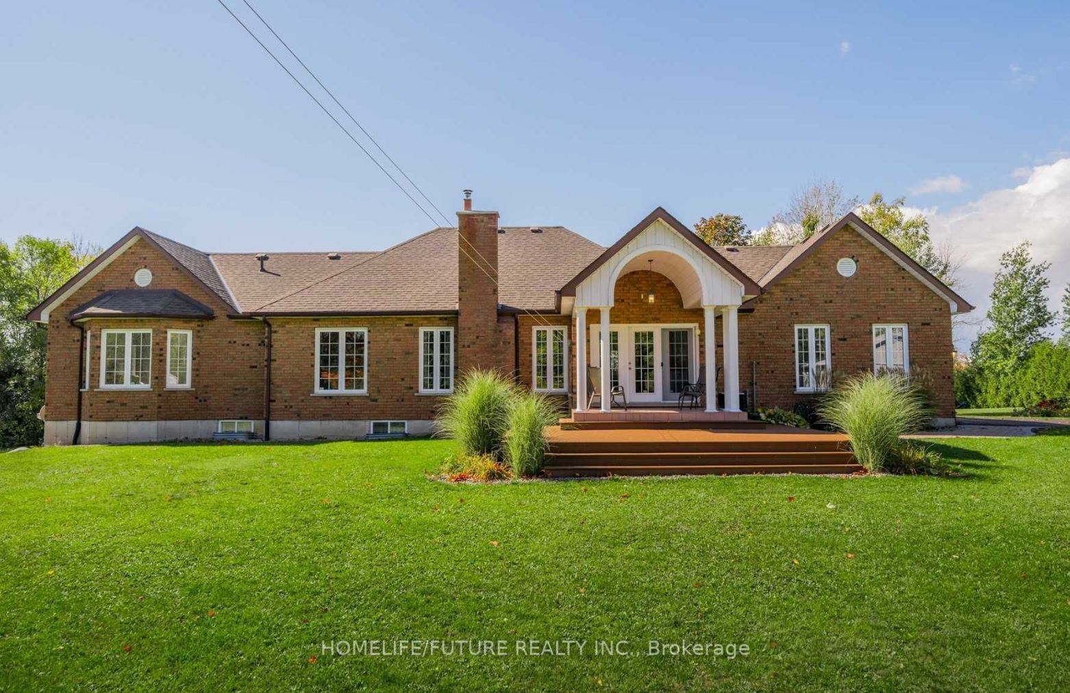 1497 Pentecostal Road Property Photo 1