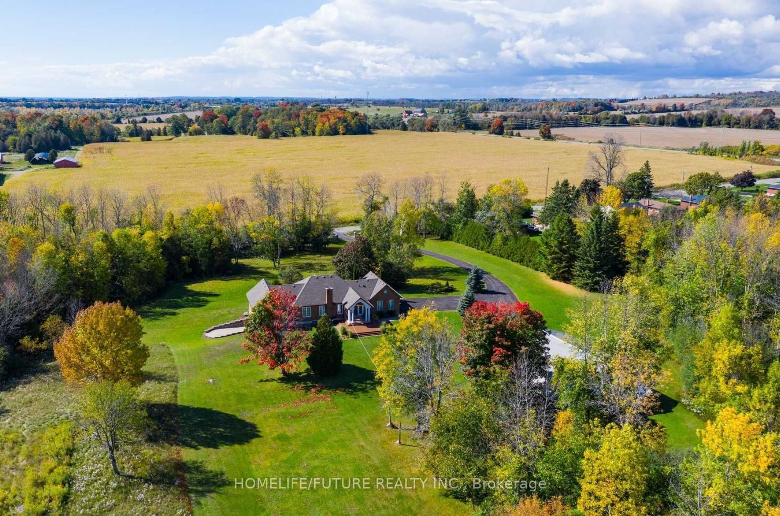 1497 Pentecostal Road Property Photo 4