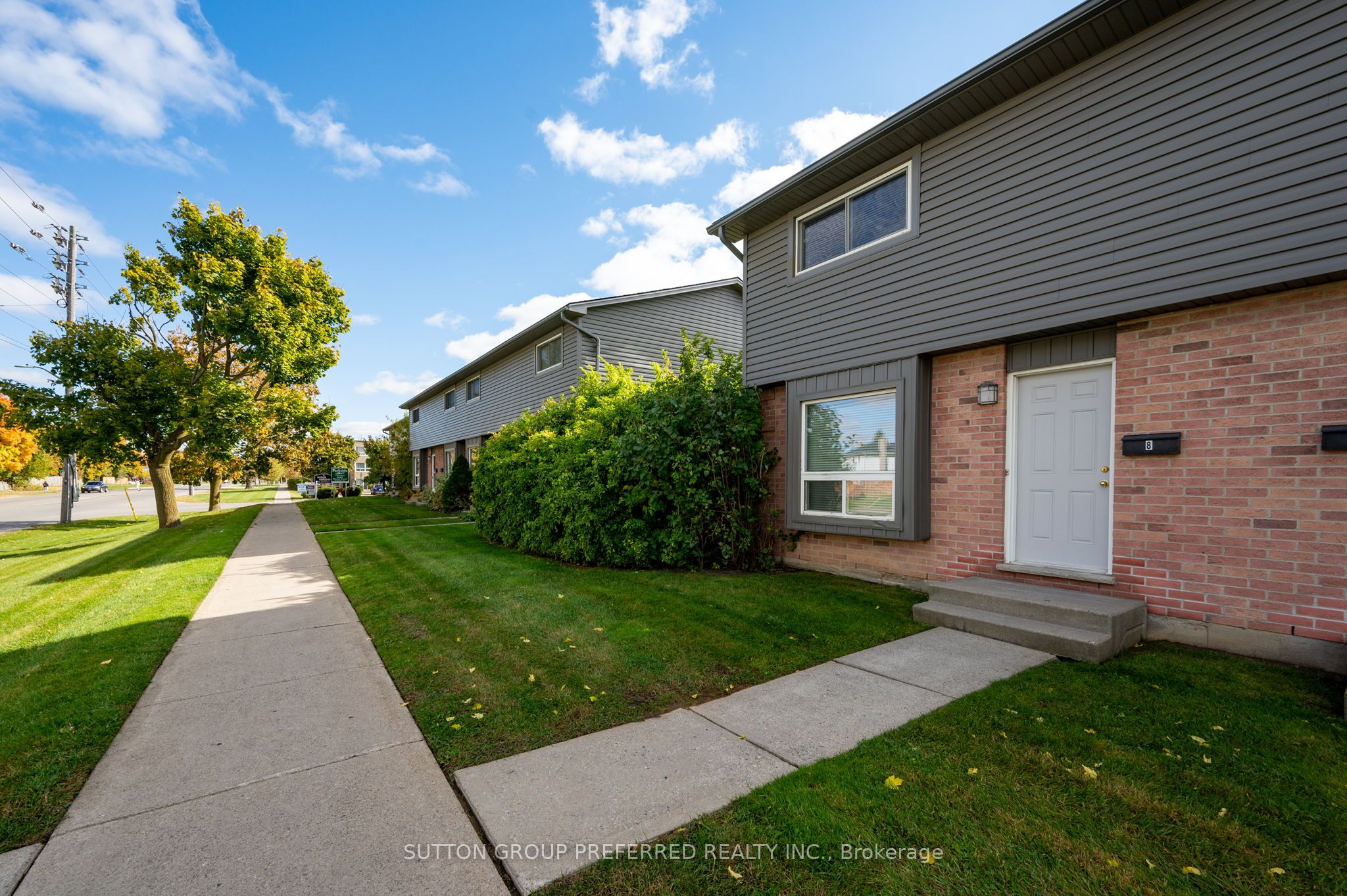 #8 - 1443 Huron Street Property Photo 3