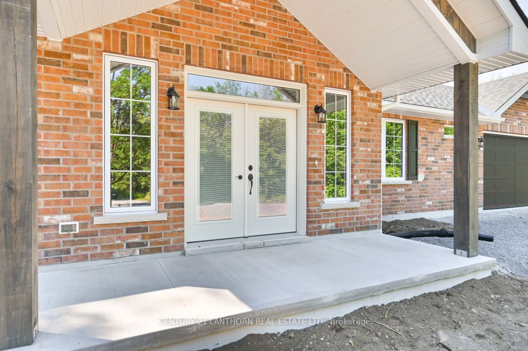 1713 Hollowview Road Property Photo 8