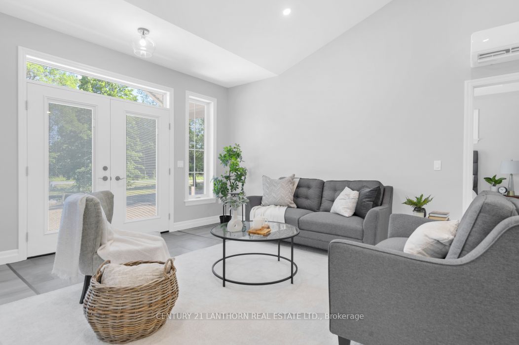 1713 Hollowview Road Property Photo 10