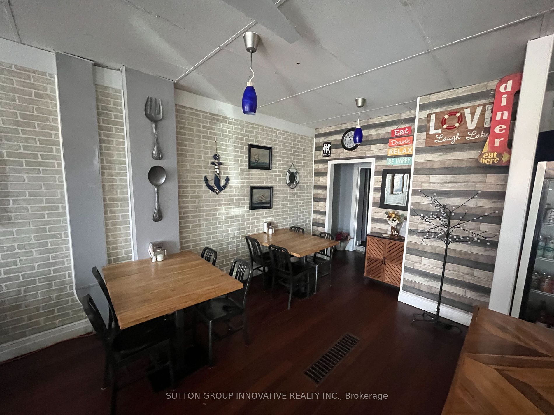 486 James St N Property Photo 6