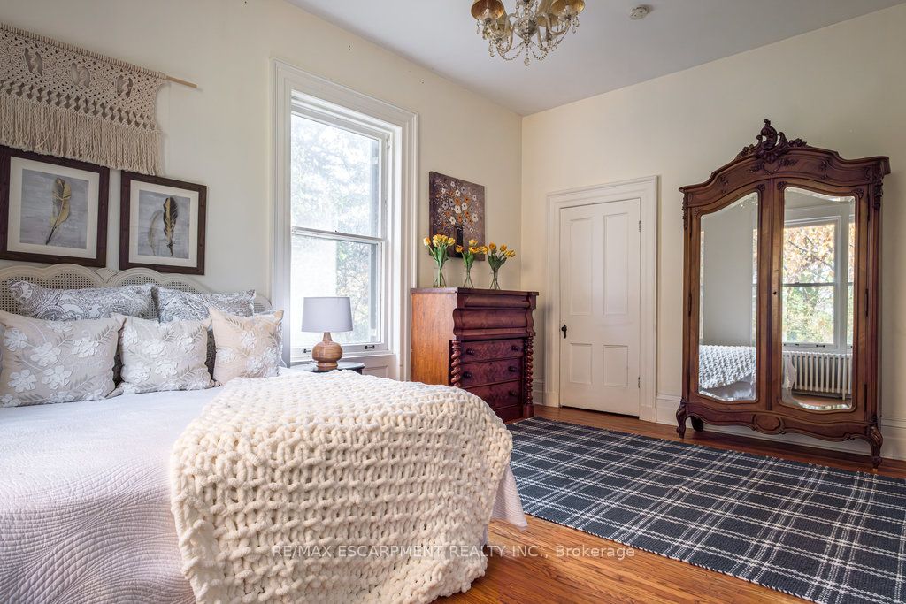 30 South Street Property Photo 32