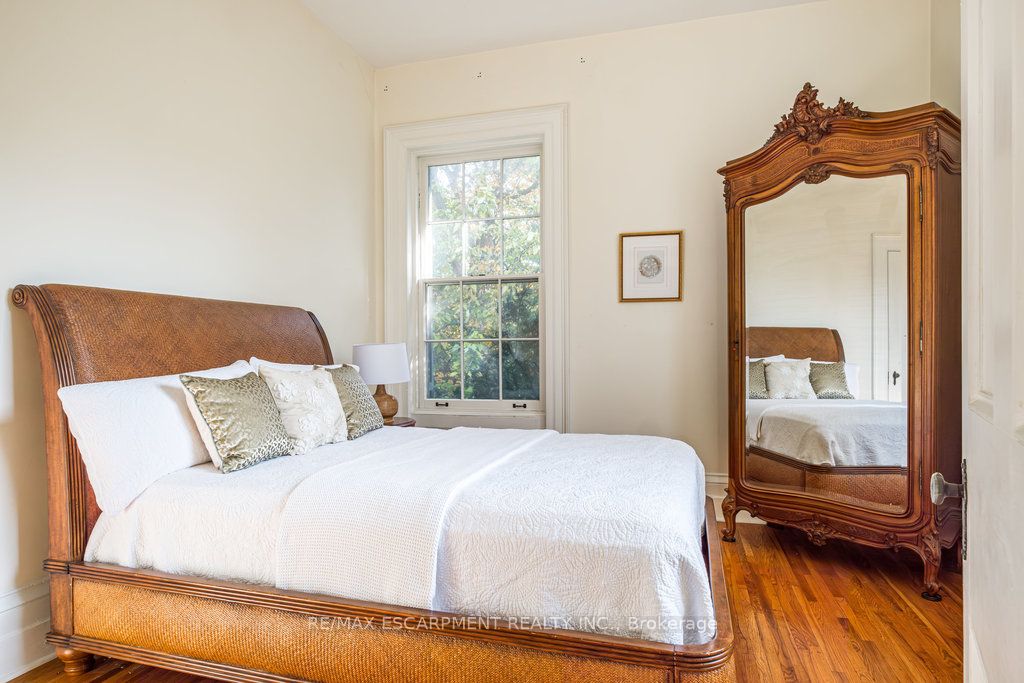 30 South Street Property Photo 33