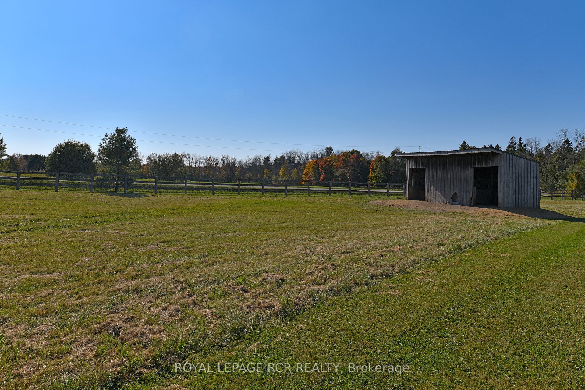 071533 10th Line Property Photo 30