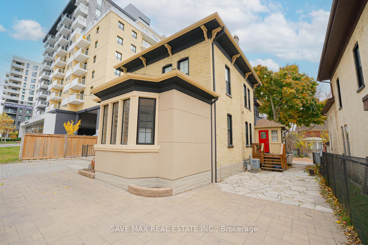 47 Scott St Property Photo 12