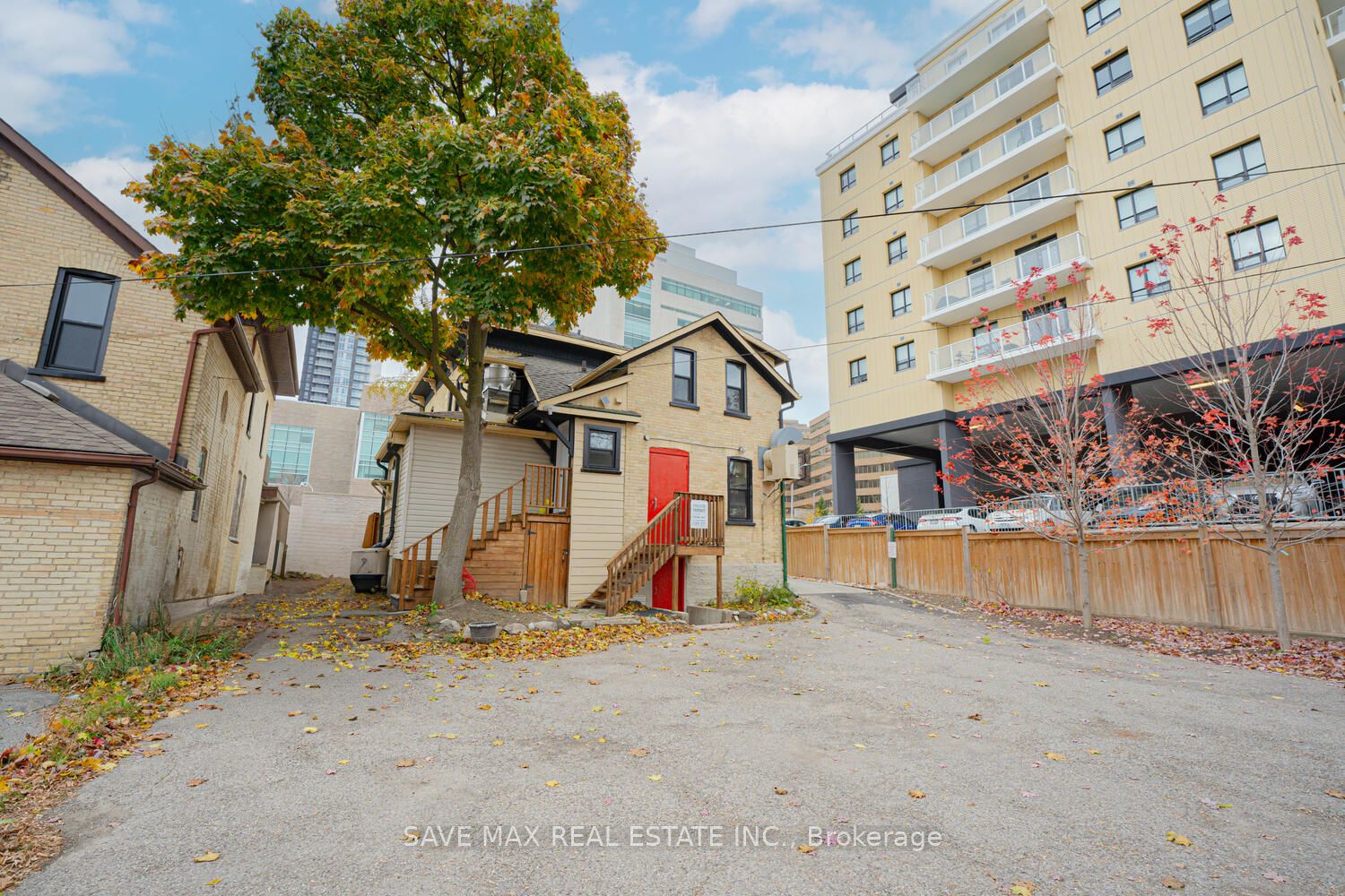 47 Scott St Property Photo 13