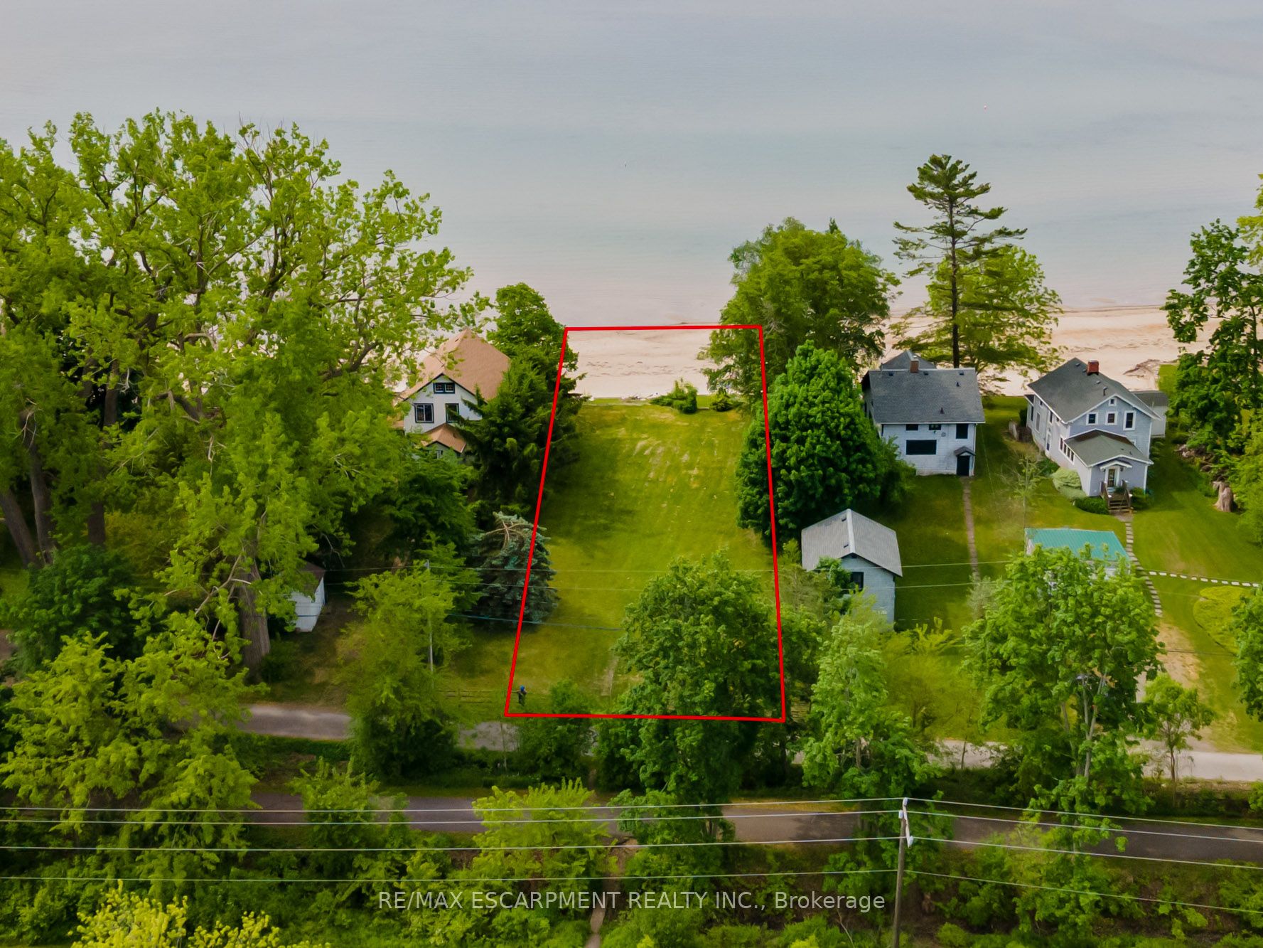 1395 Kam Road Property Photo 1