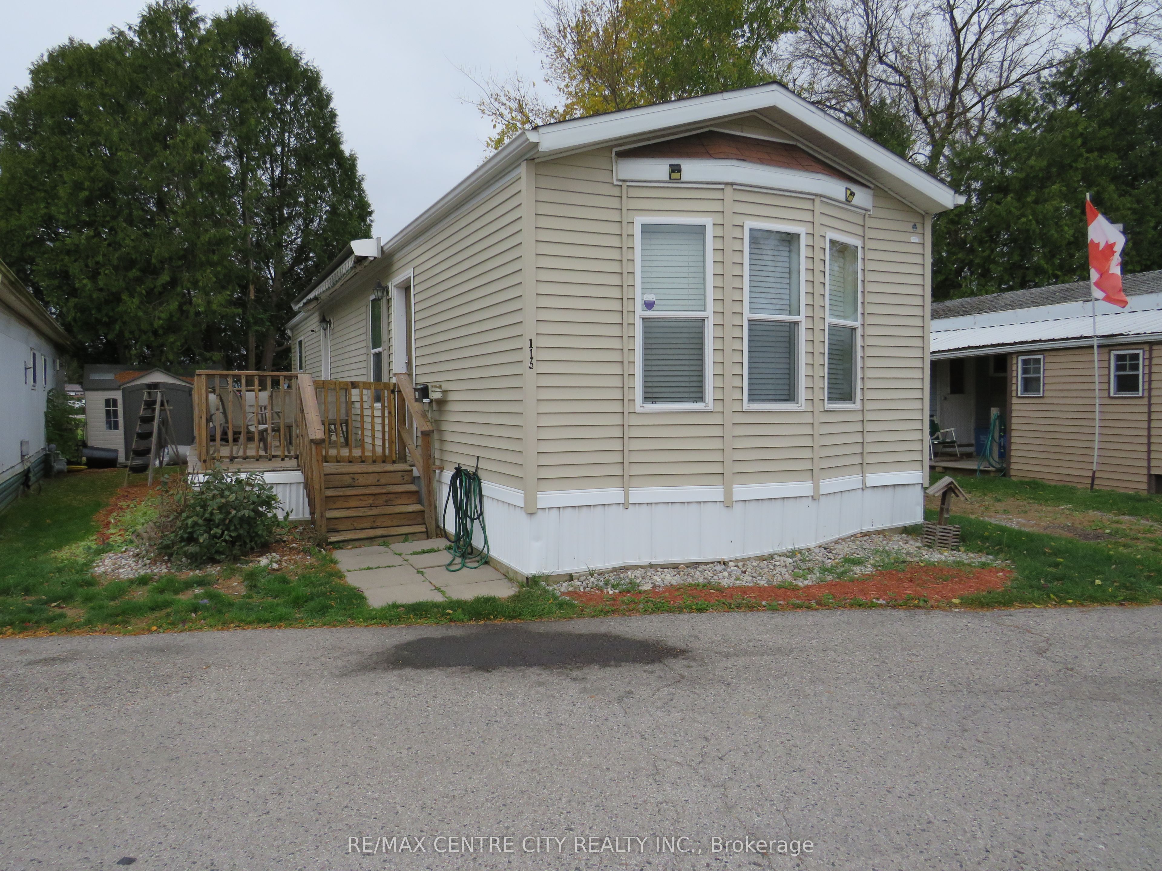 #116 - 2189 Dundas Street Property Photo 1