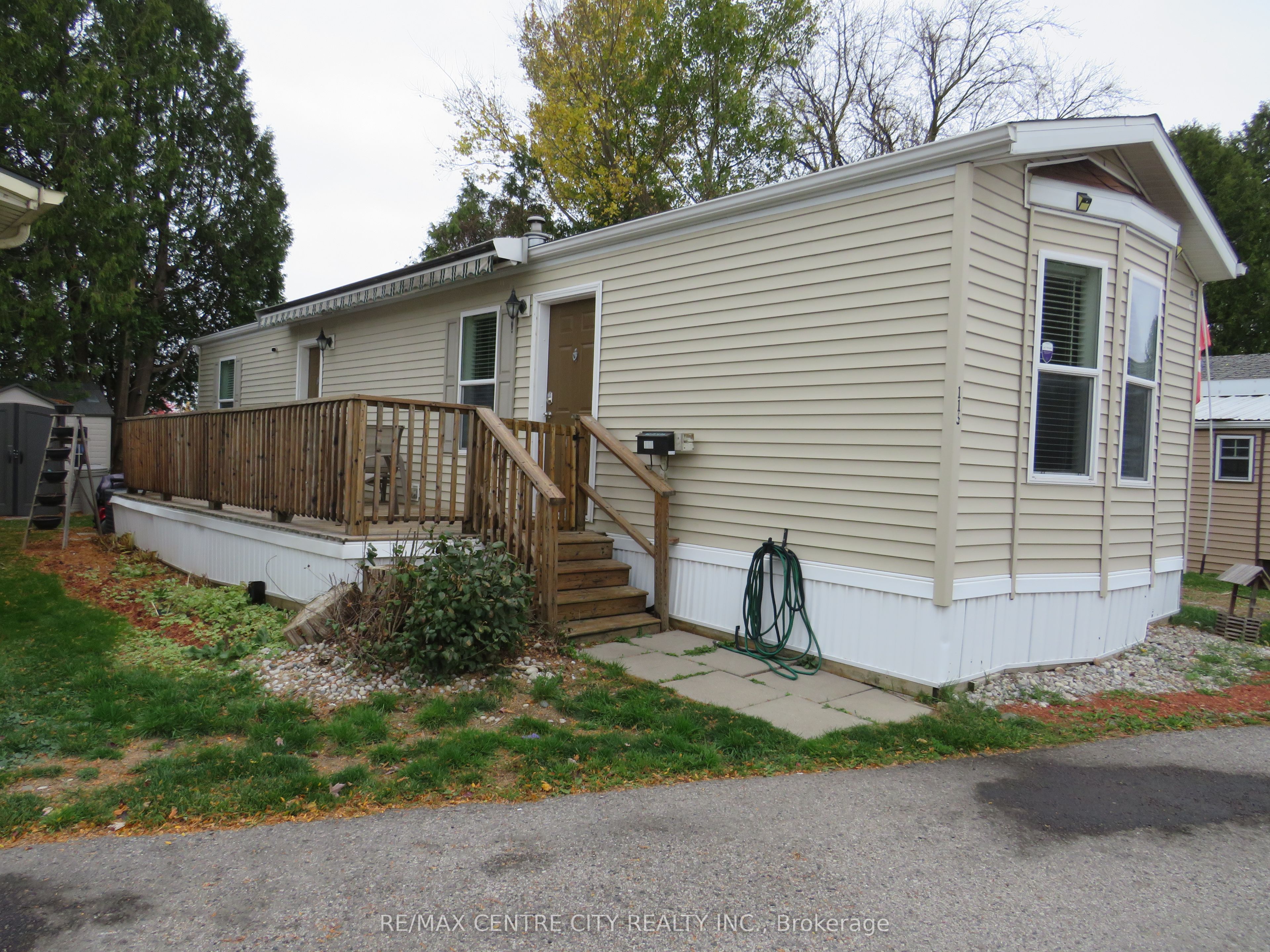 #116 - 2189 Dundas Street Property Photo 3