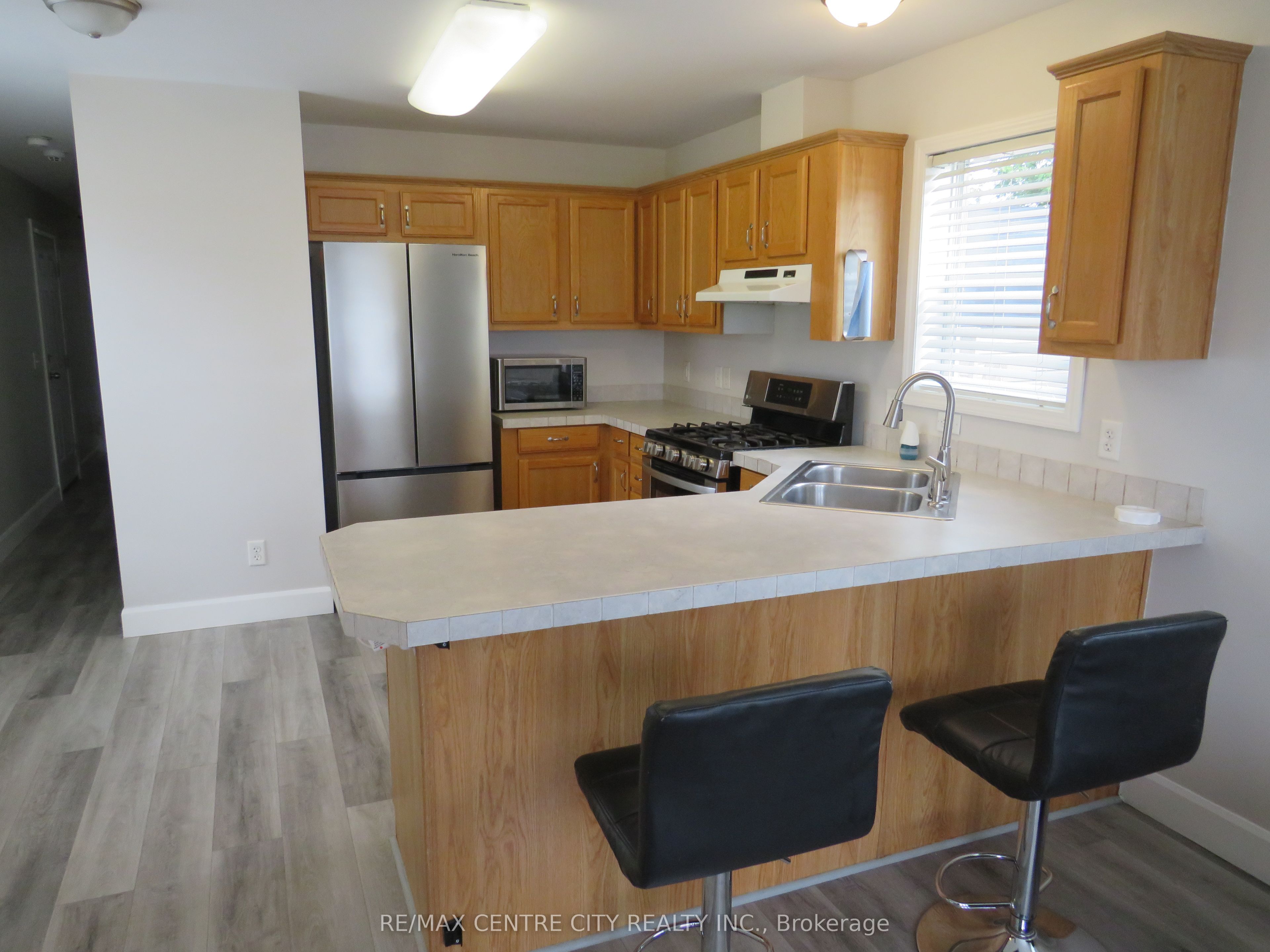 #116 - 2189 Dundas Street Property Photo 7