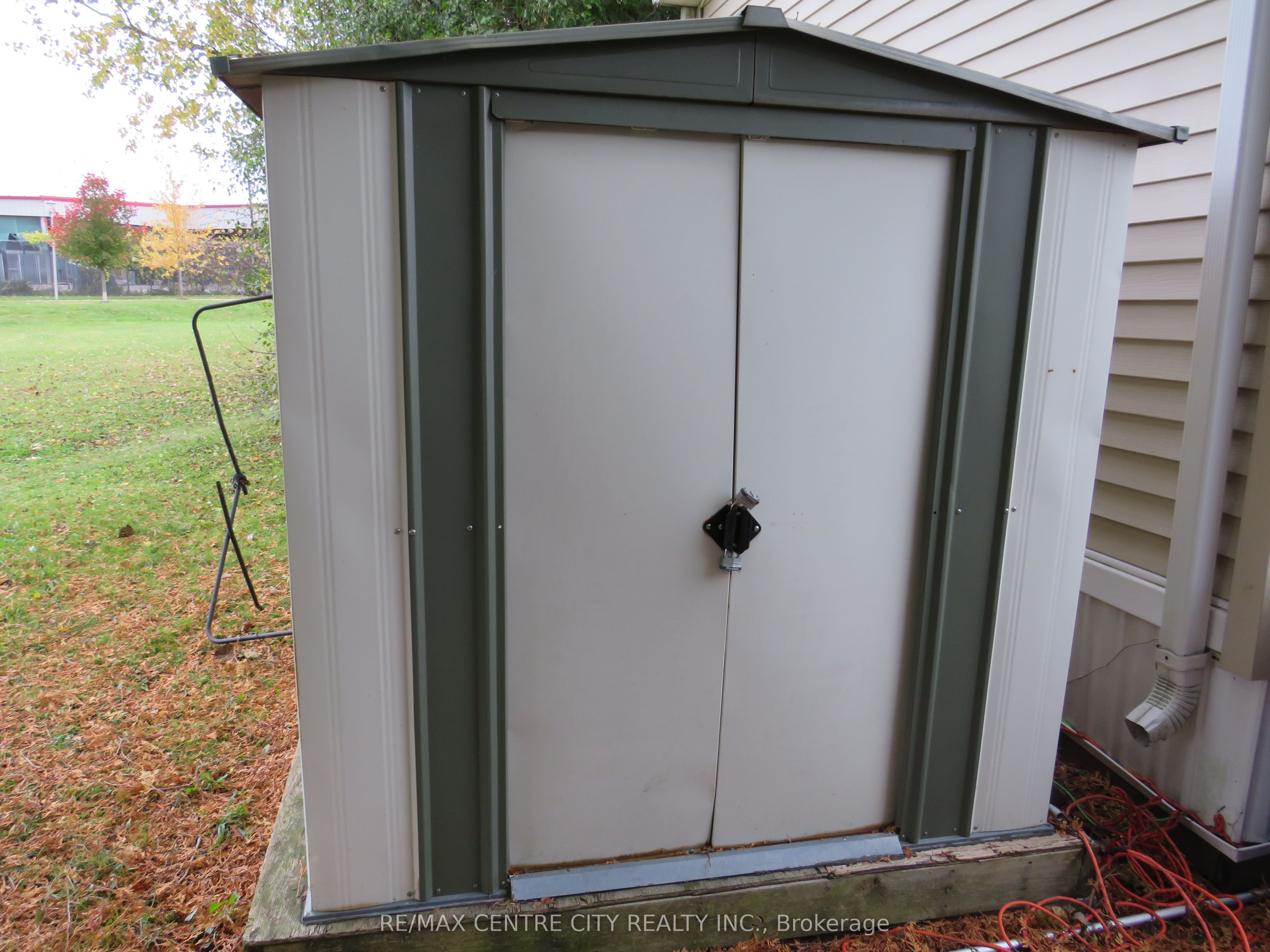 #116 - 2189 Dundas Street Property Photo 23