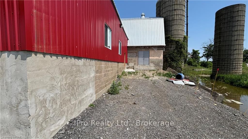 #rear - 414 Mud Street Property Photo 7