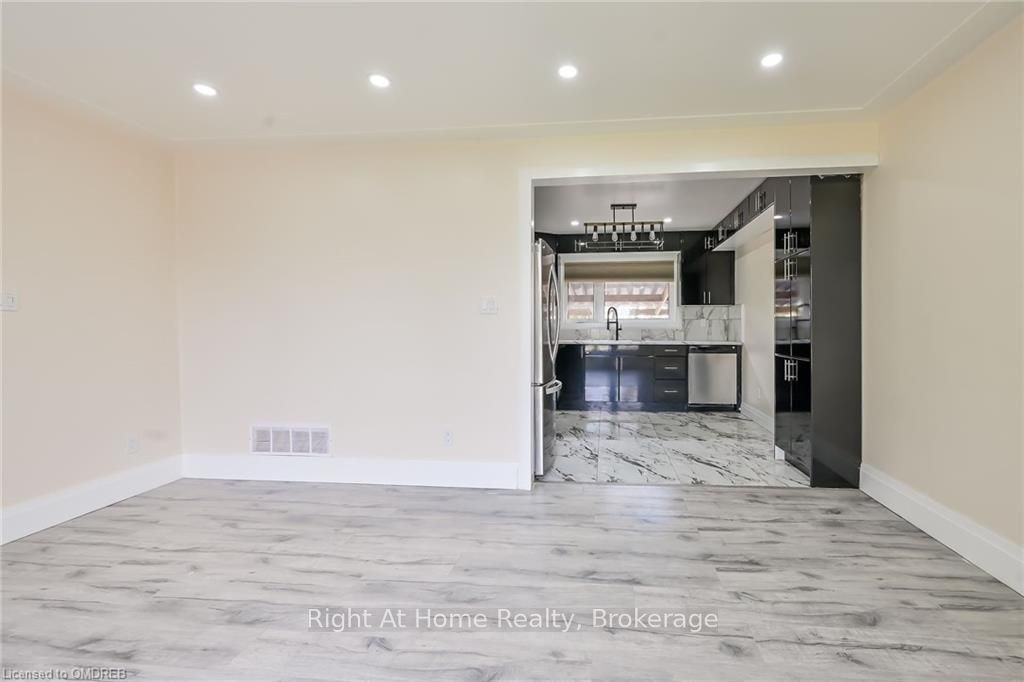 1119 Glancaster Rd Property Photo 2