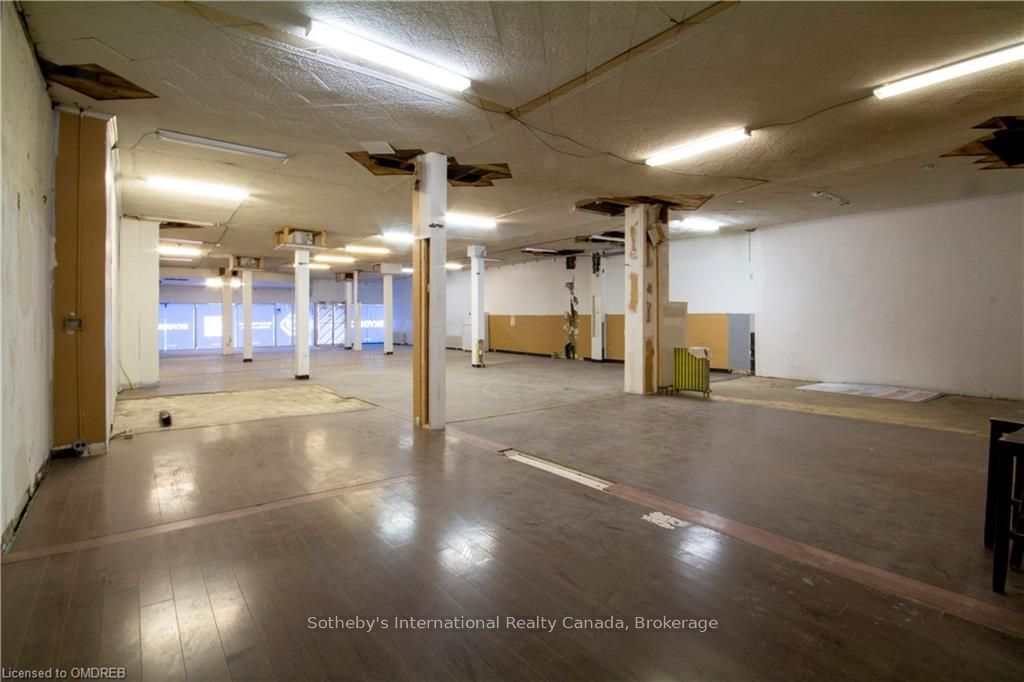 323 King St E Property Photo 4