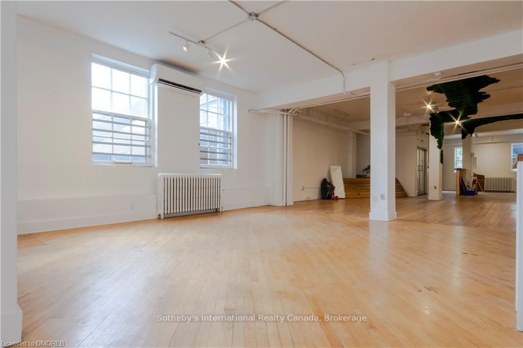 323 King St E Property Photo 8