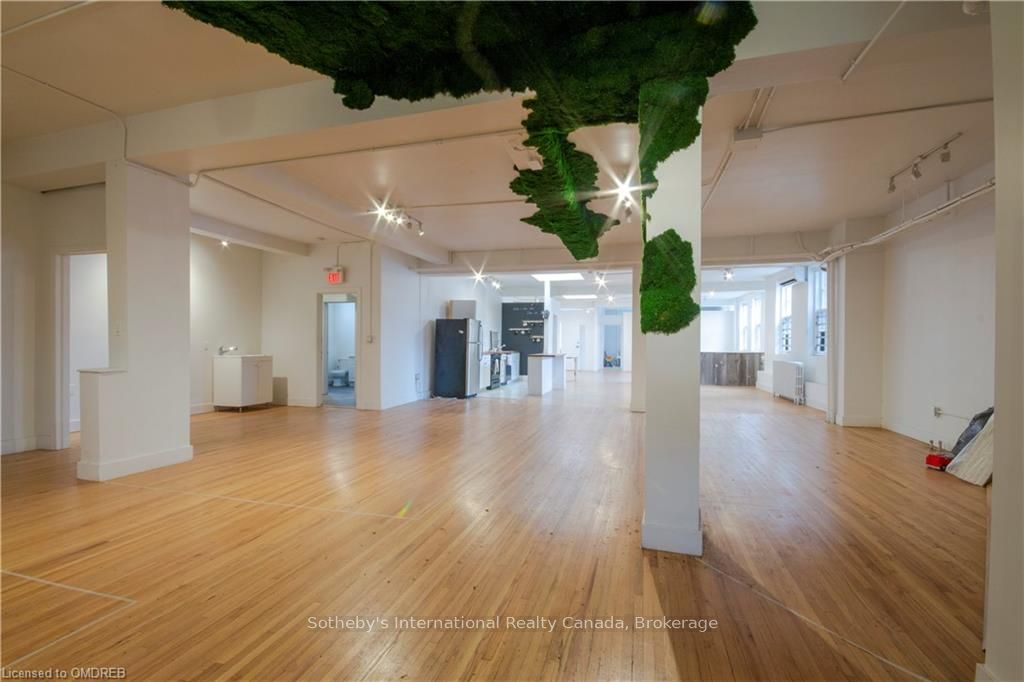 323 King St E Property Photo 11