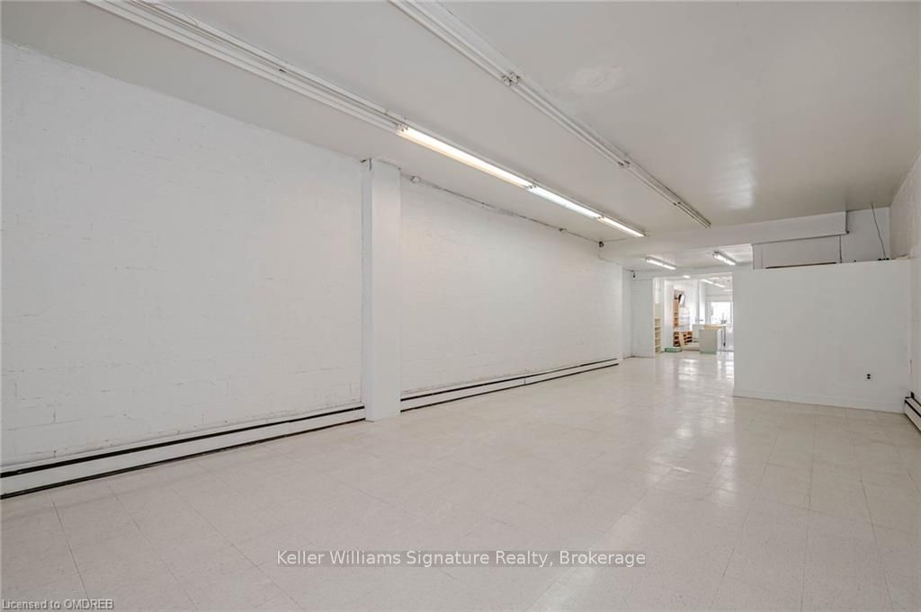 950 Barton St E Property Photo 3