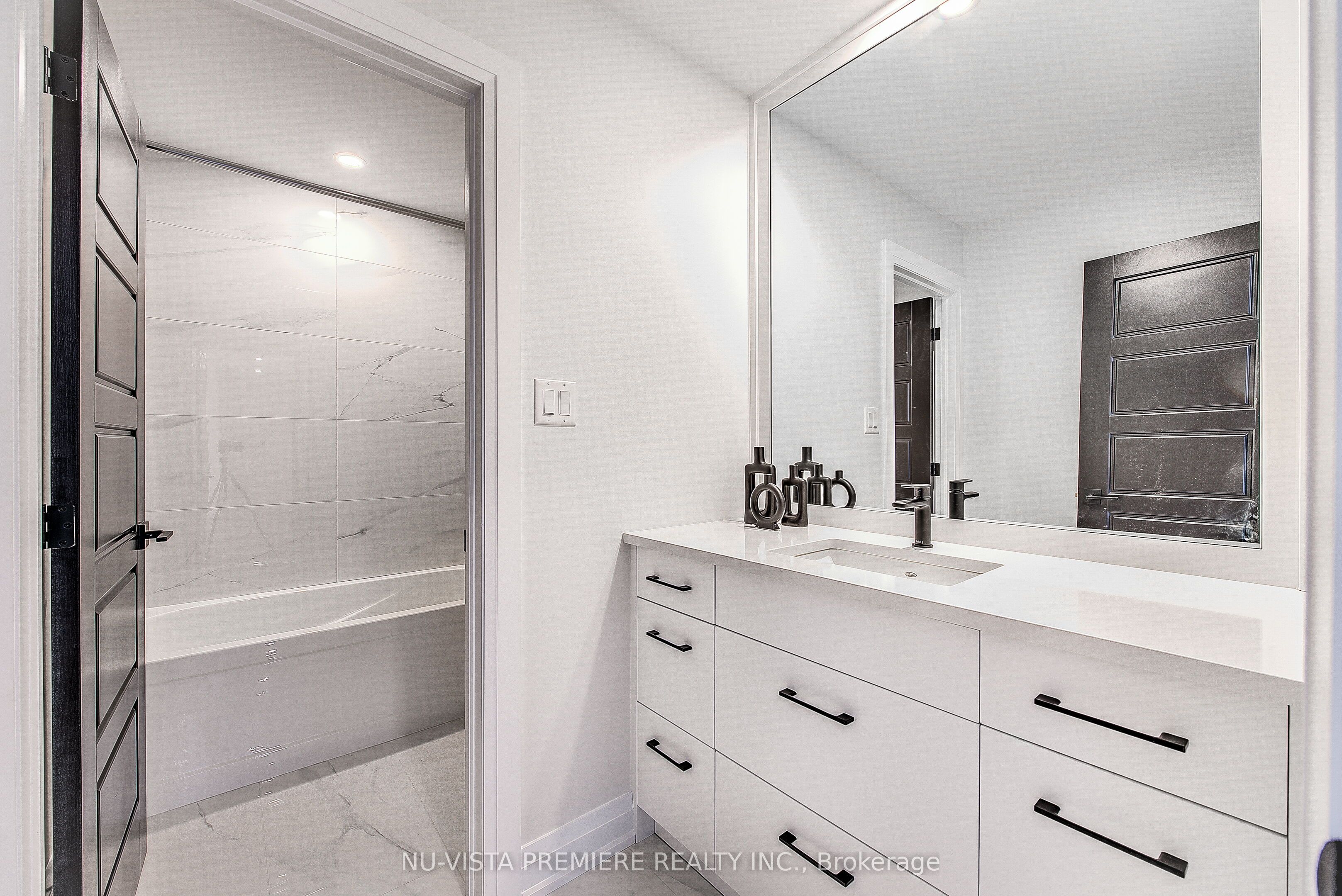 2622 Heardcreek Trail Property Photo 18
