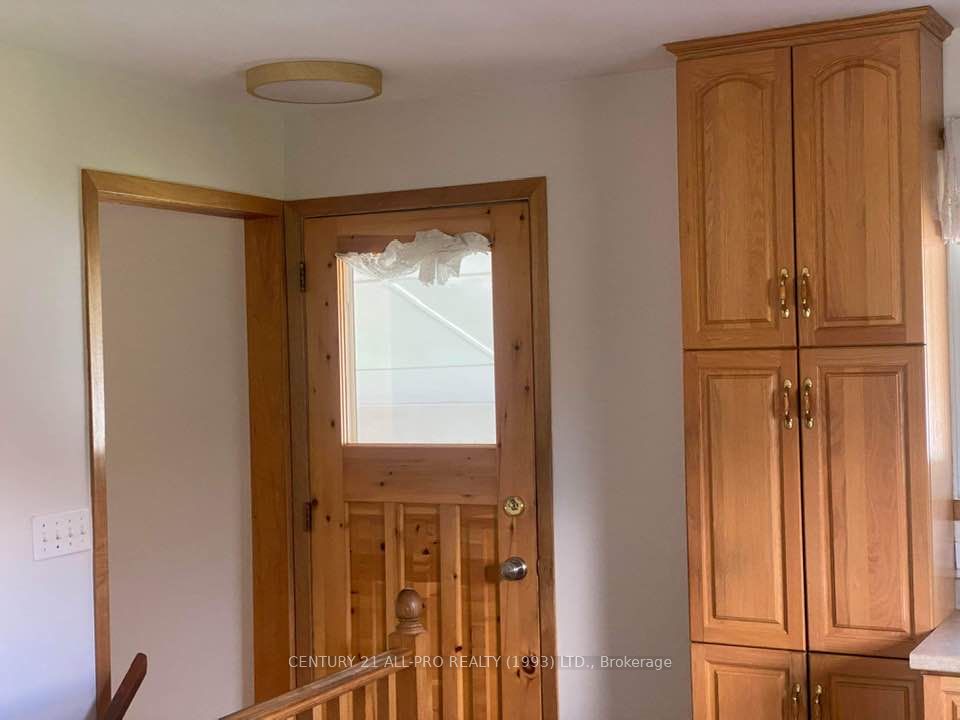 224 Nickerson Dr Property Photo 3