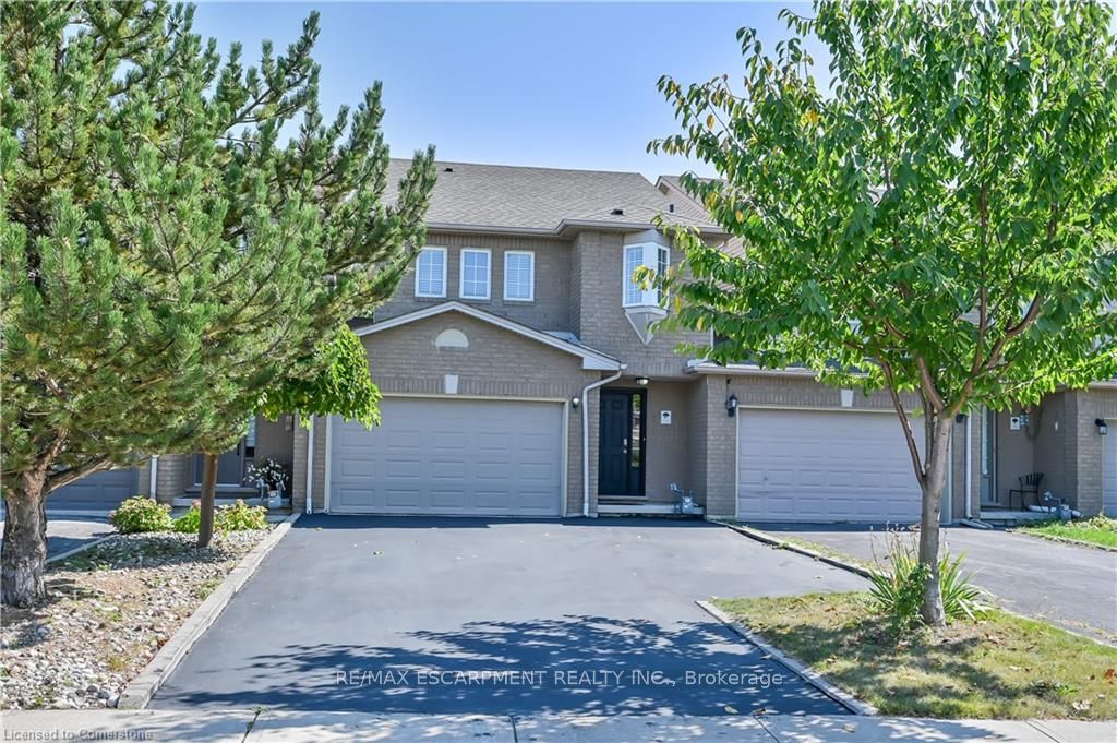 194 Gatestone Dr Property Photo