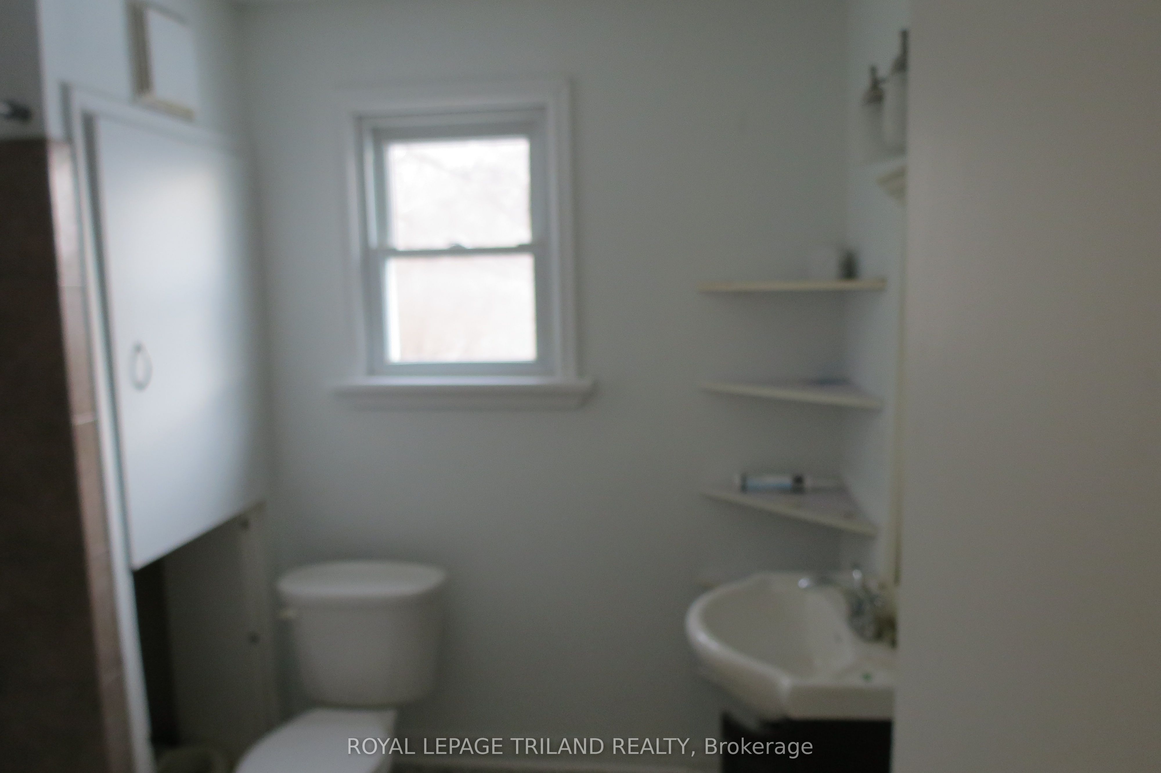 1223 Sunningdale Road Property Photo 14