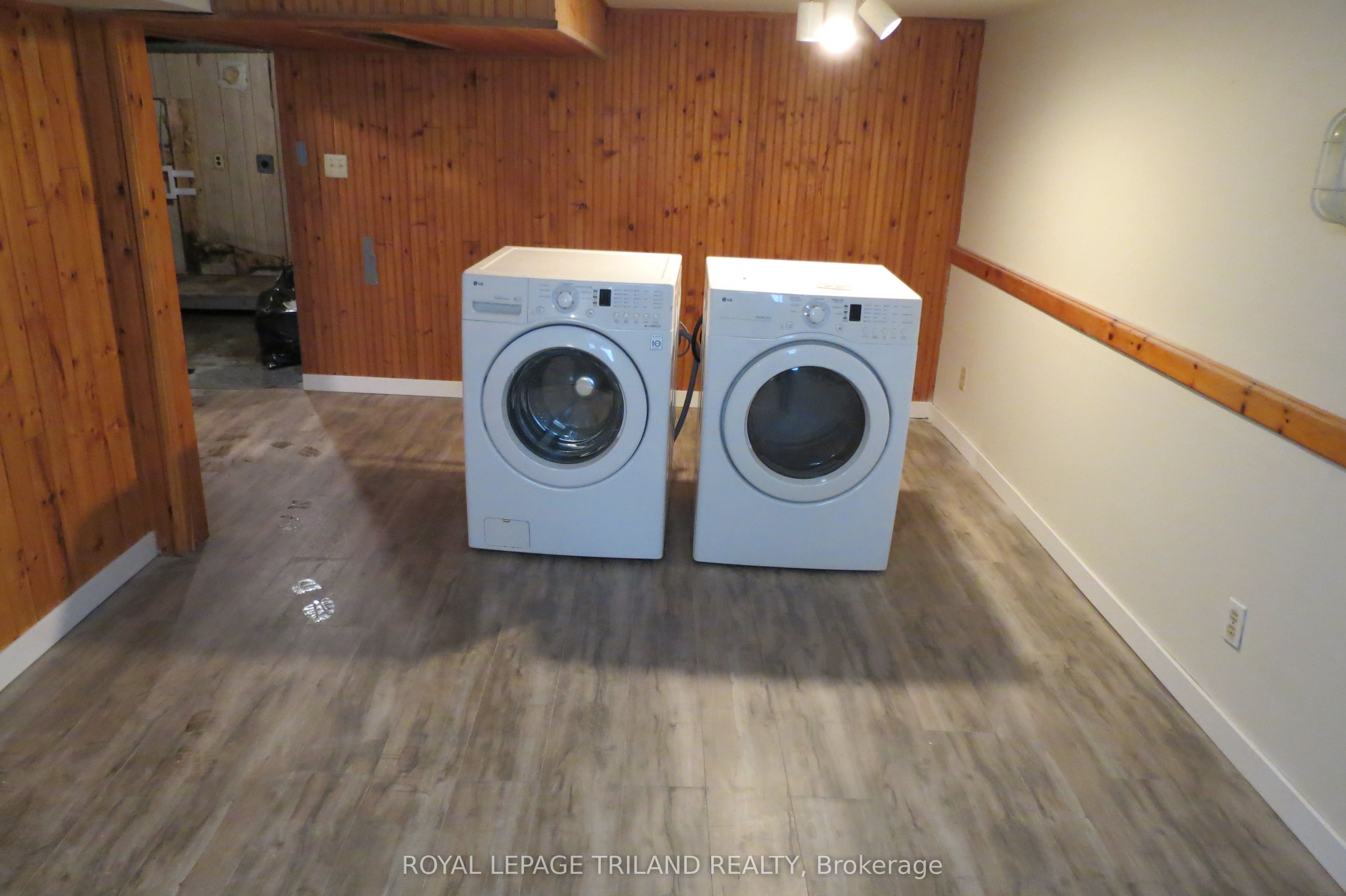 1223 Sunningdale Road Property Photo 29