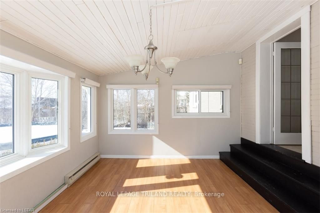 1231 Sunningdale Road Property Photo 6