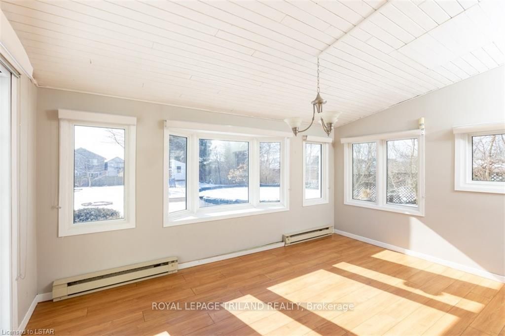 1231 Sunningdale Road Property Photo 7