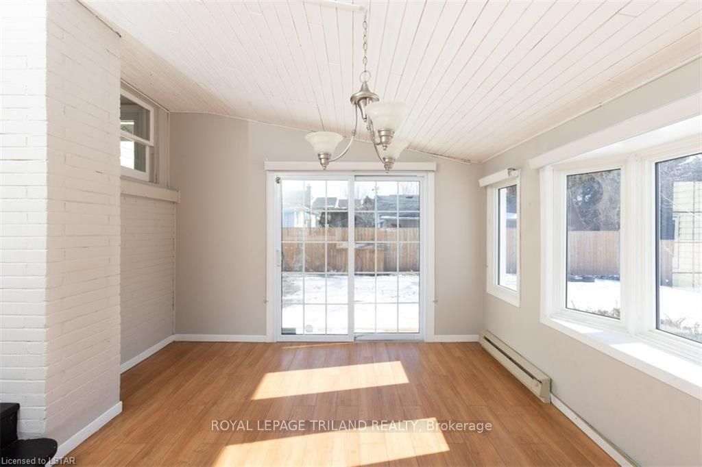1231 Sunningdale Road Property Photo 8