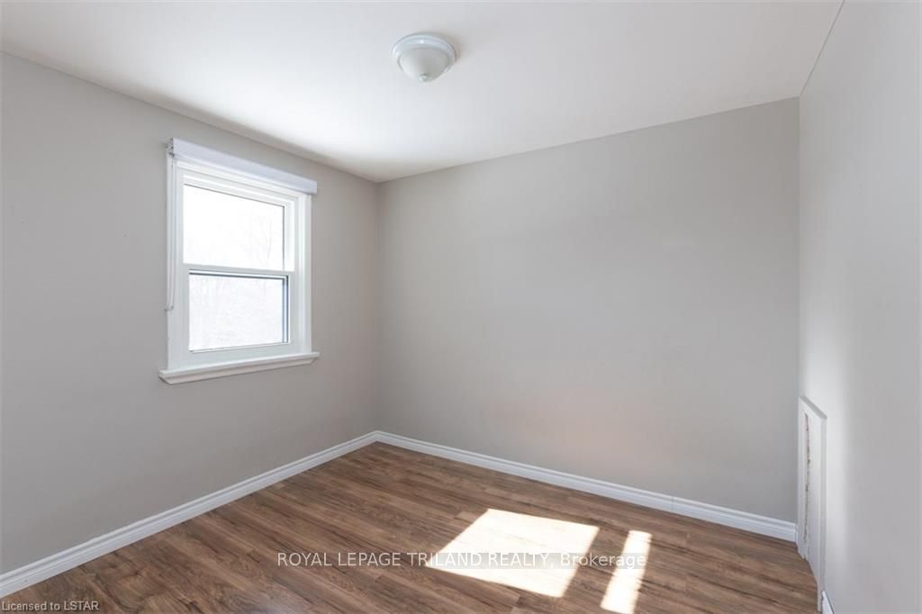 1231 Sunningdale Road Property Photo 13