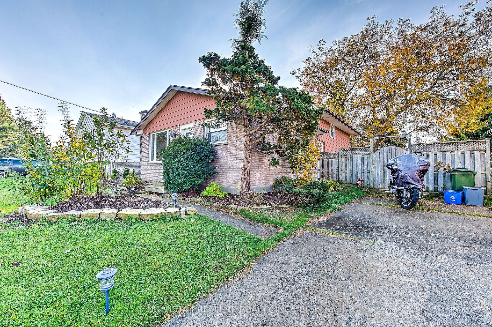 39 David Dr Property Photo