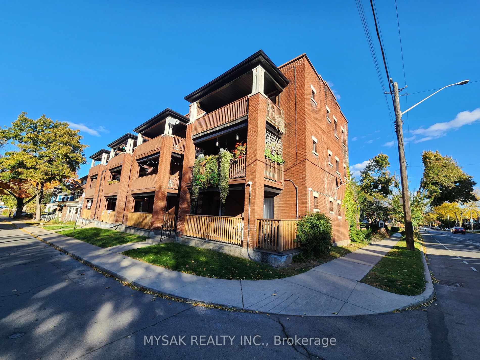 41 Albert St Property Photo 12