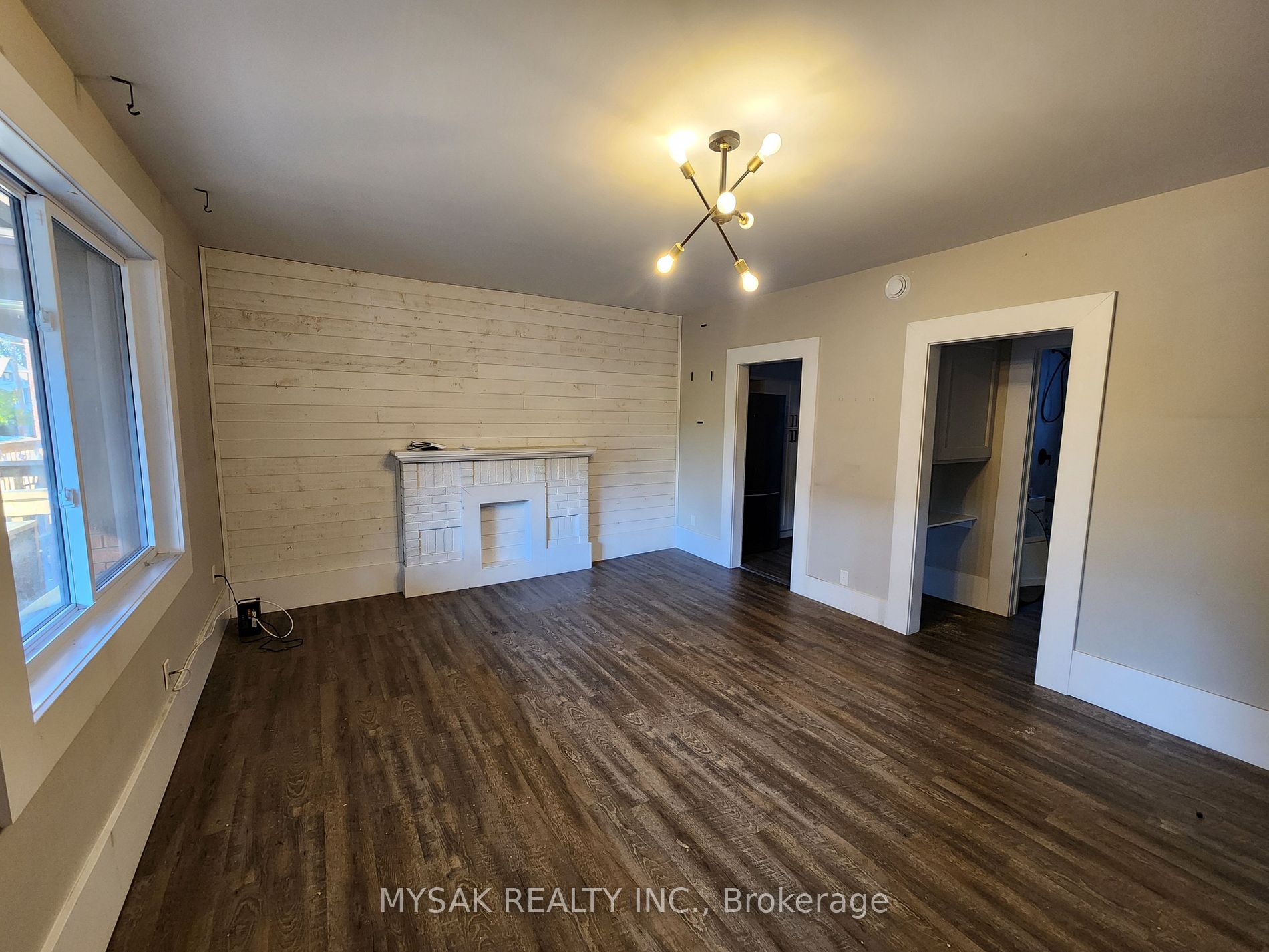 41 Albert St Property Photo 23