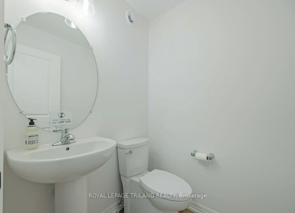 133 Empire Parkway Property Photo 8