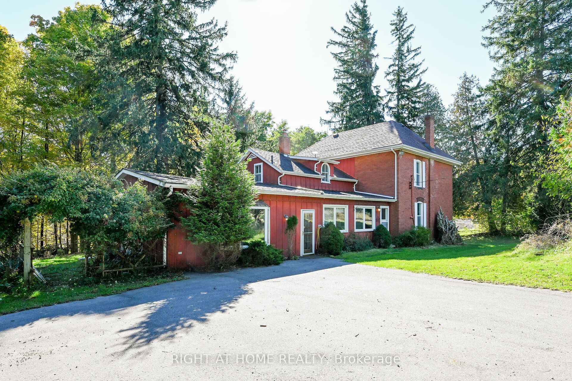1396 Progreston Road Property Photo 3