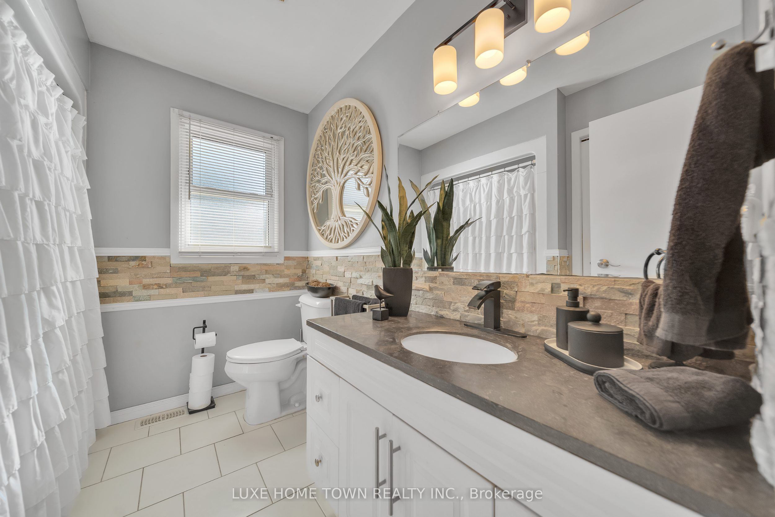 70 Inverlyn Crescent Property Photo 27