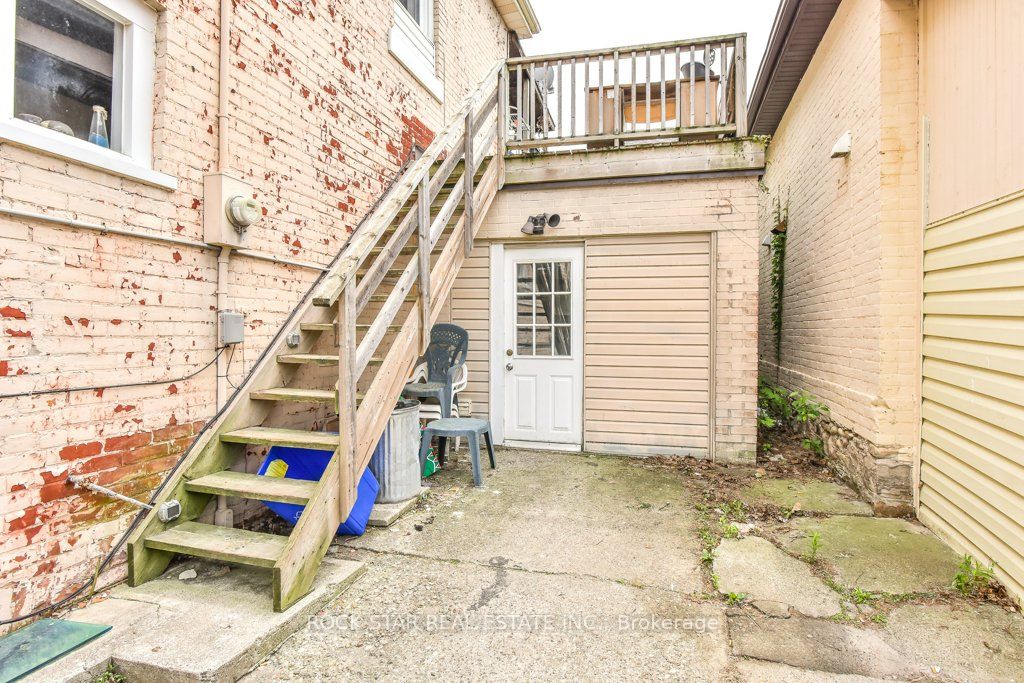 165 Nelson Street Property Photo 9