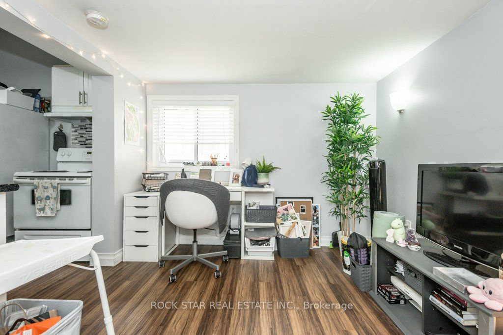 165 Nelson Street Property Photo 11