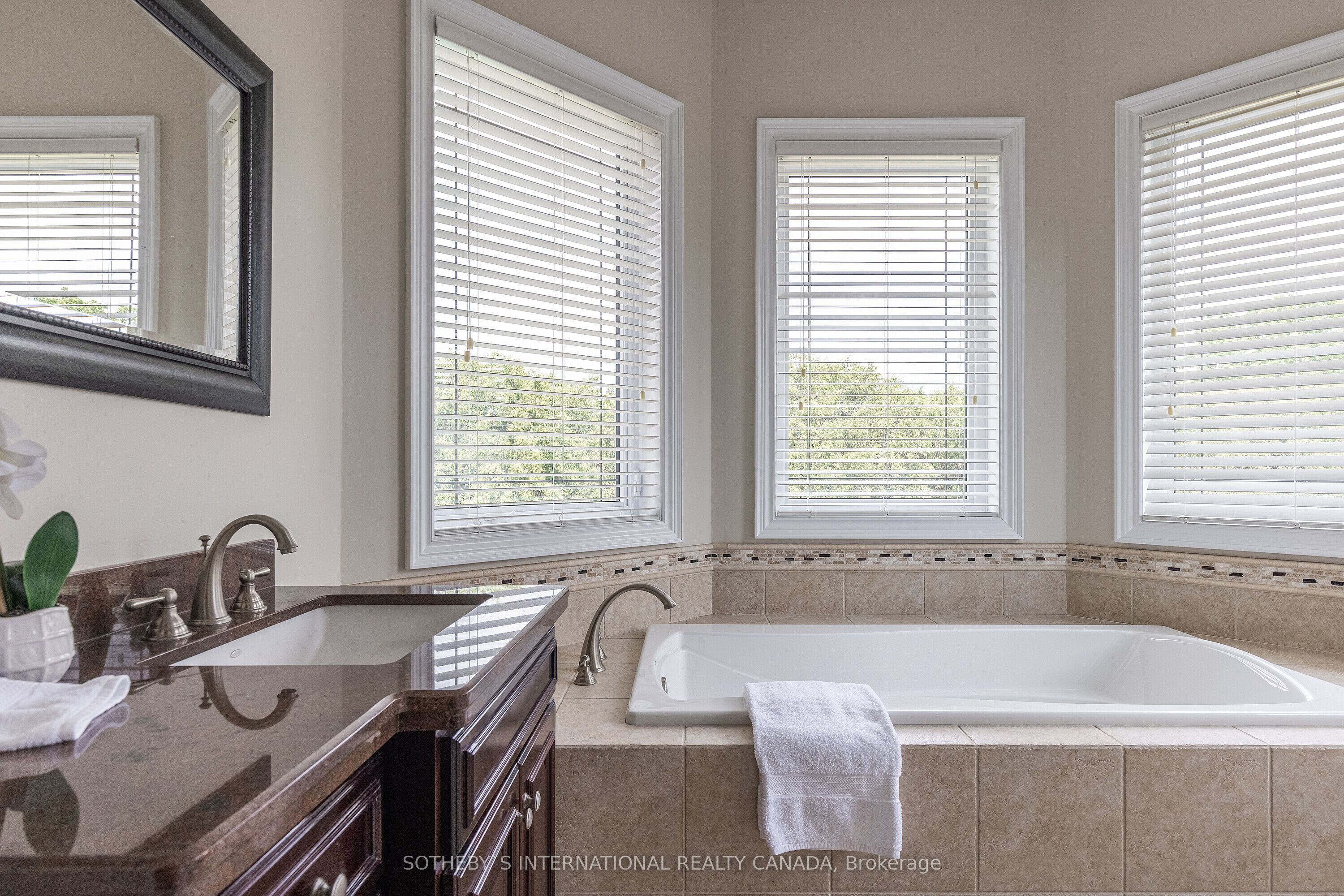 790 Warner Road Property Photo 21