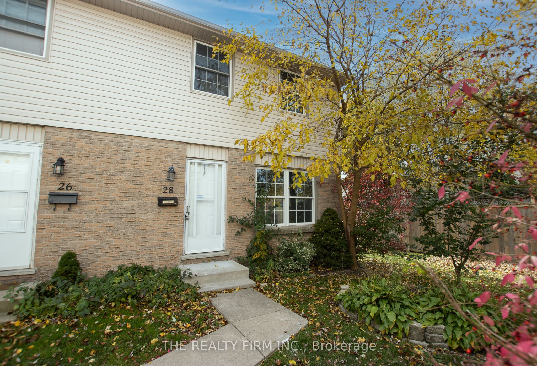 #28 - 1725 Ernest Avenue Property Photo 1