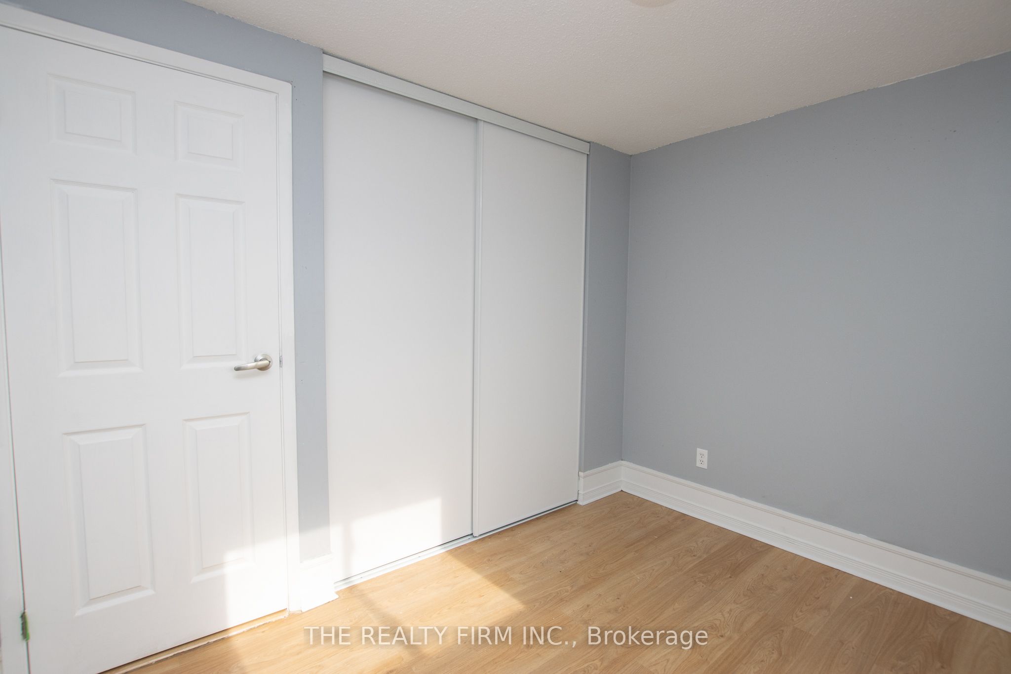 #28 - 1725 Ernest Avenue Property Photo 12
